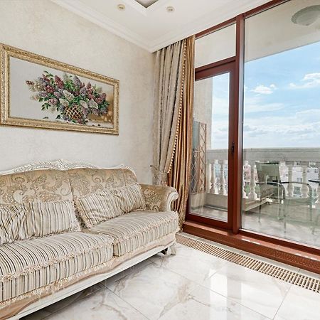 Greek Street Deluxe Apartment Одесса Экстерьер фото