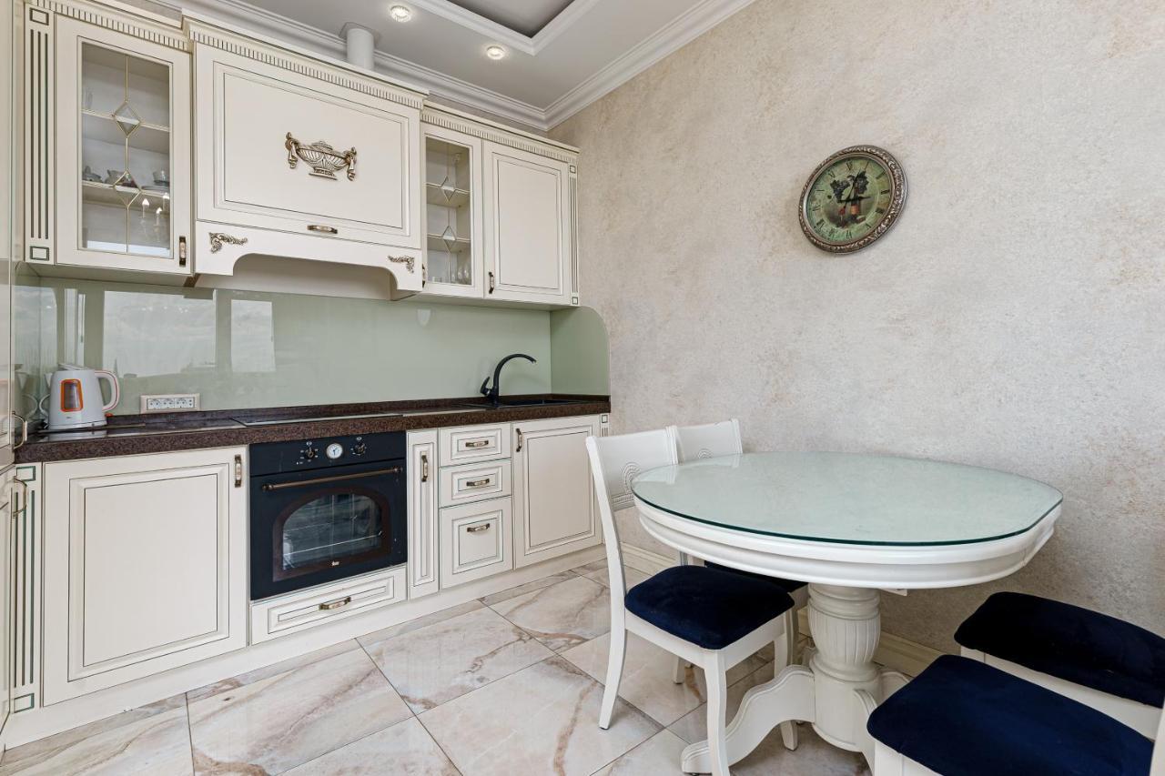 Greek Street Deluxe Apartment Одесса Экстерьер фото