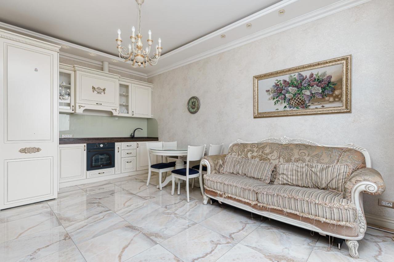 Greek Street Deluxe Apartment Одесса Экстерьер фото